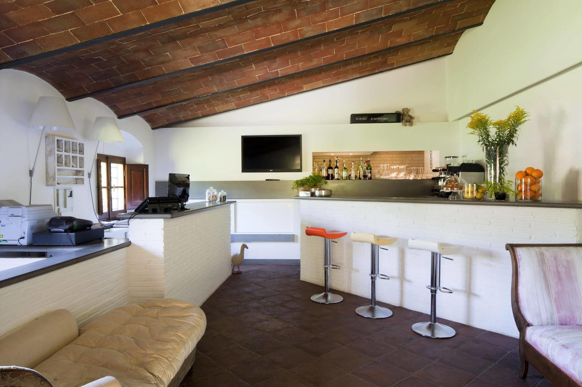Agriturismo La Casa Di Rodo 콰라타 외부 사진
